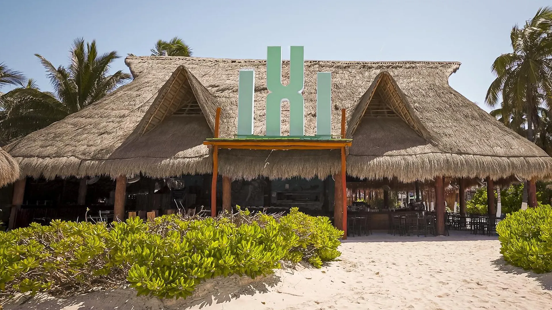 Casa Moderna En Playa Norte Isla Mujeres