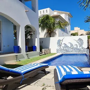Casa Reyes Stunning Rooftop Oceanview Villa